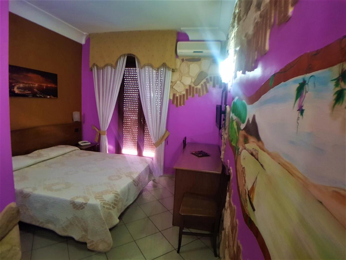 Hotel Ginevra Napoli Esterno foto